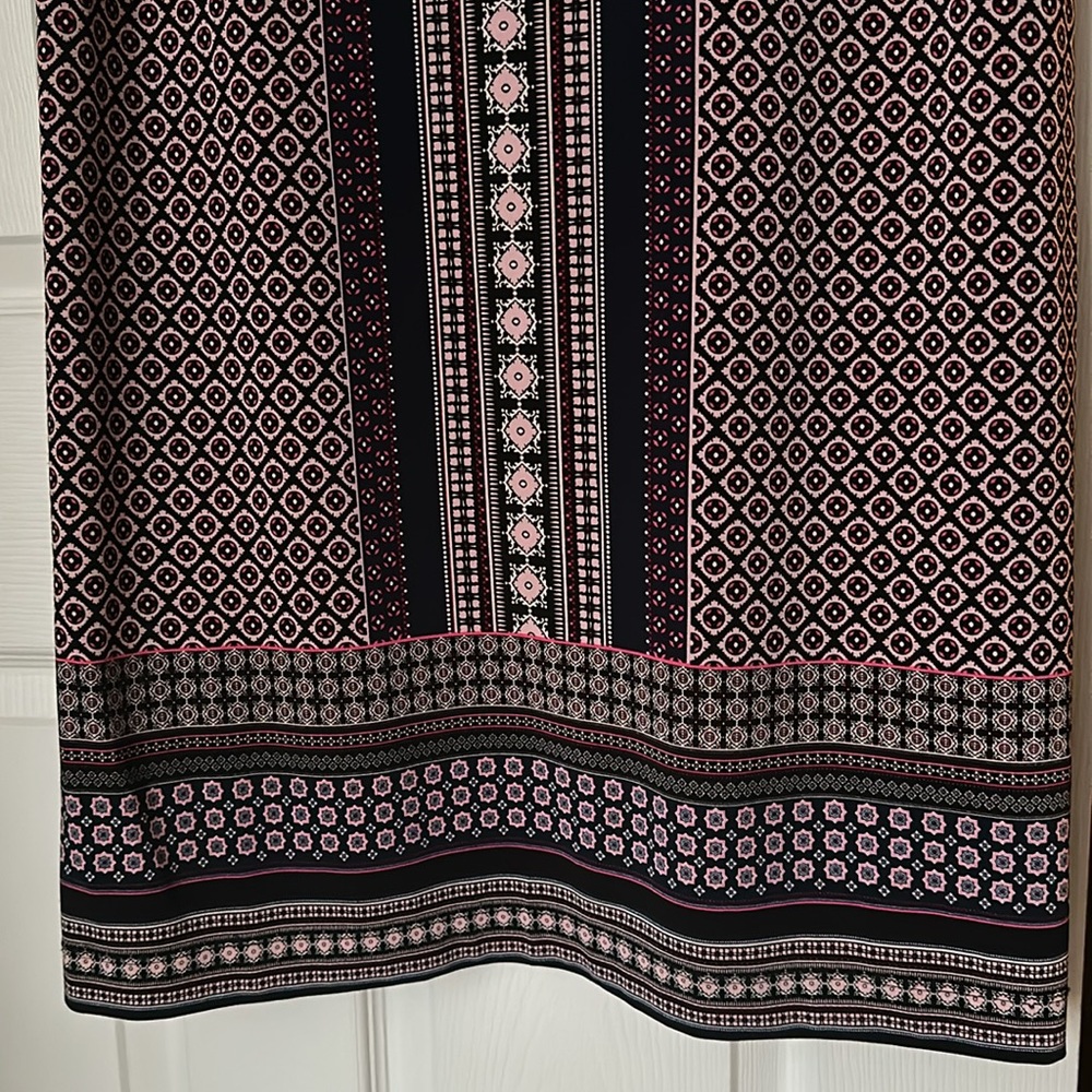 Roz & Ali (Dress Barn) irresistibly gorgeous print! Slimming your silhouette! - Picture 6 of 7